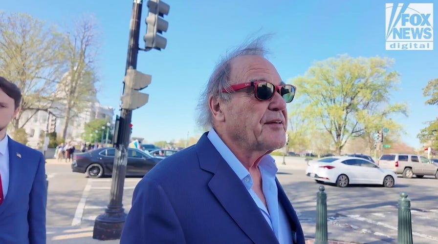 Left-wing movie director Oliver Stone rips Democrats’ ‘lying’ Russiagate probe against Trump