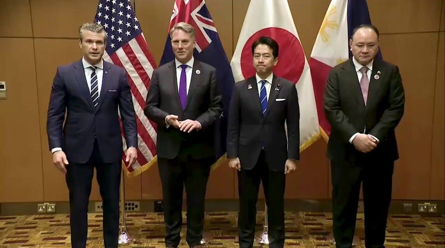 Hegseth sidesteps Venezuela strike question, blasts Democrats over troop pay during shutdown