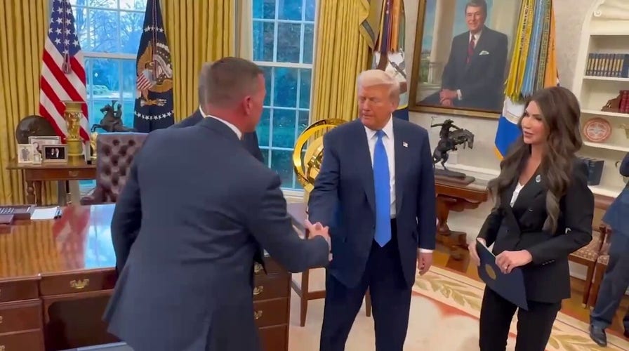 DHS secretary swears in new Secret Service director