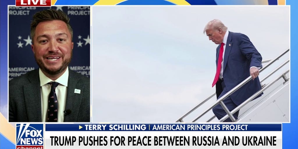 Trump receives praise for pushing Russia-Ukraine peace deal: 'Commander-in-peace'