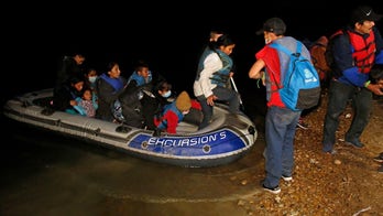 Biden border crisis 'completely out of control,' former Border Patrol official warns on 'America's Newsroom'