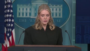 Leavitt clashes with reporter over inflation