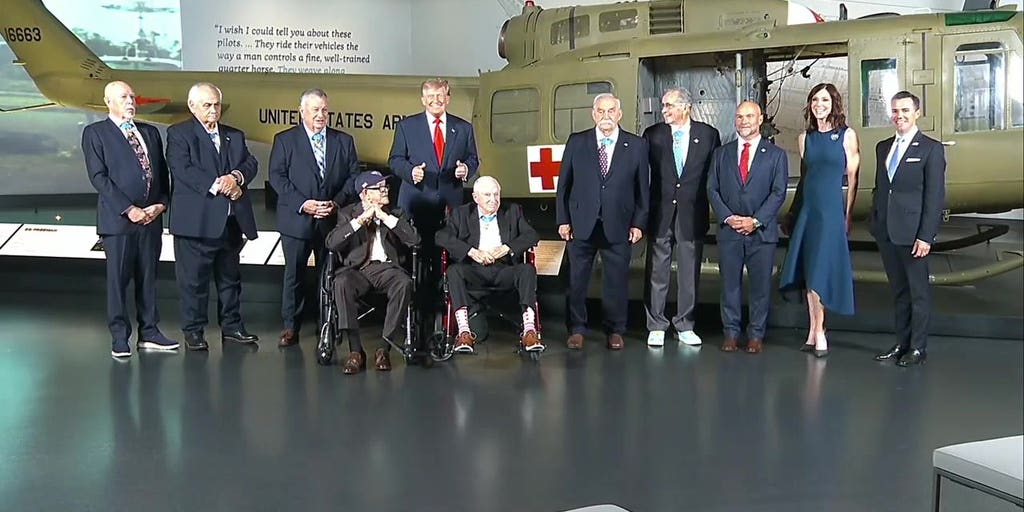 Trump greets Medal of Honor recipients at National Medal of Honor Museum | Fox News Video
