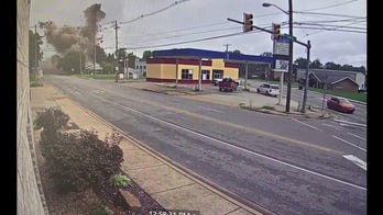Fatal home explosion rocks Evansville, Indiana