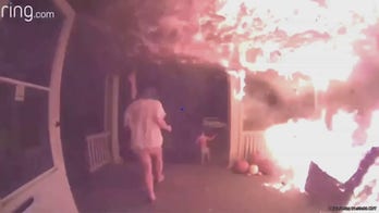 Iowa man rescues 4 siblings from raging inferno after making wrong turn