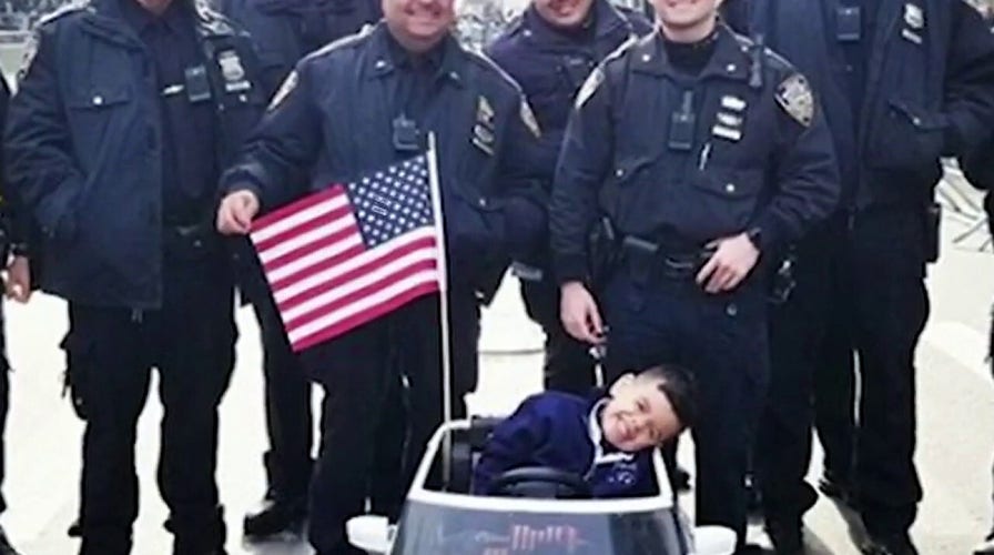 ‘Twin Squad’ travels nation to honor police