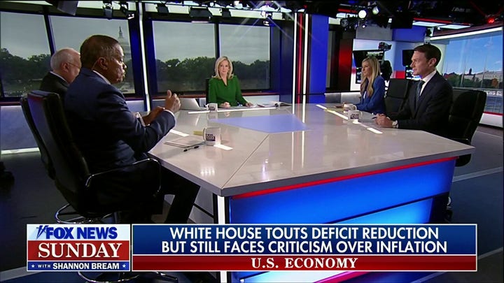 White House touts deficit reduction despite inflation criticism 