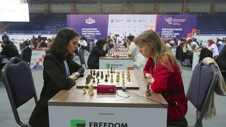 Iranian female chess player competes without hijab