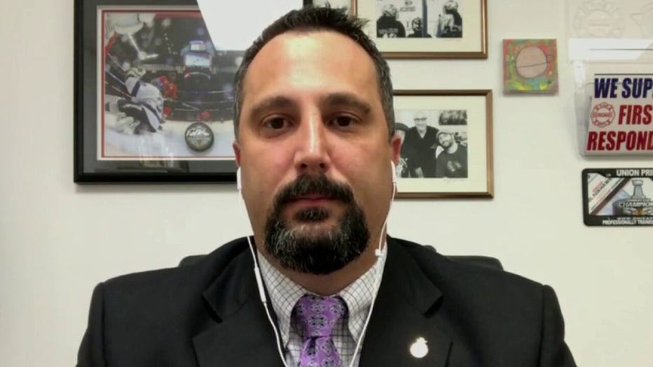 Alderman, former officer on deadly weekend in Chicago 'Where is the