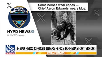 Hero NYPD officers praised for stopping terror plot