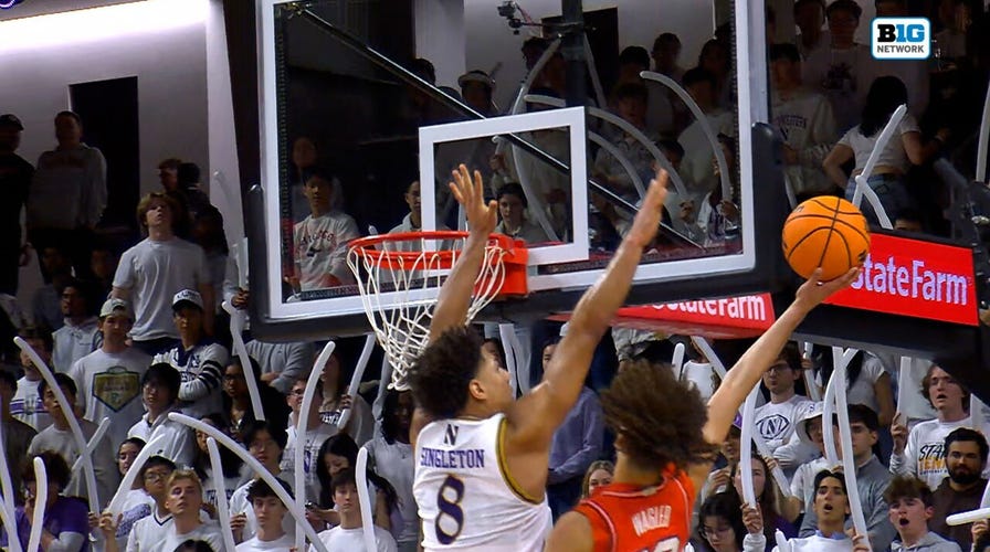 Keaton Wagler with a SMOOTH decorativeness  for a 3-PT play, No. 13 Illinois extends pb  implicit    Northwestern