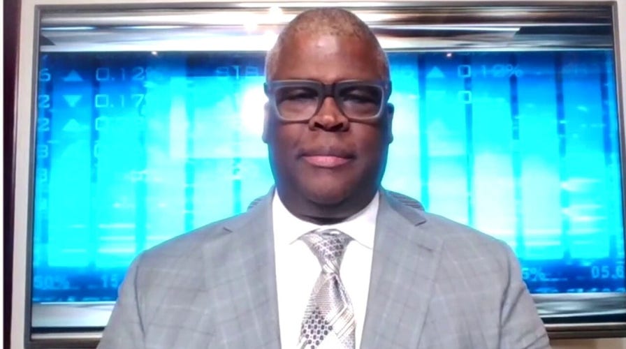 Federal reserve projects 3 interest rate hikes in 2022