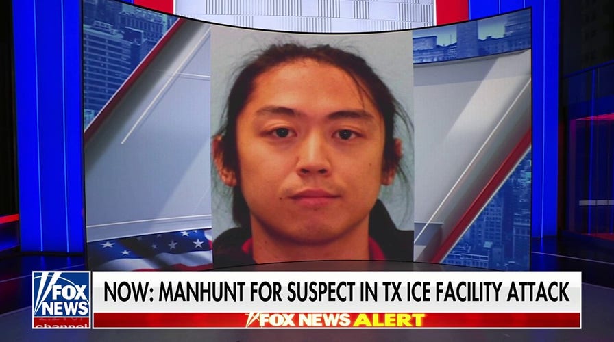 Manhunt underway for suspect in Texas ICE ambush