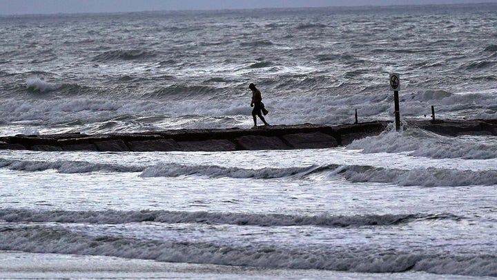 National Hurricane Center warns storm surge could reach 'unsurvivable' levels from Hurricane Laura