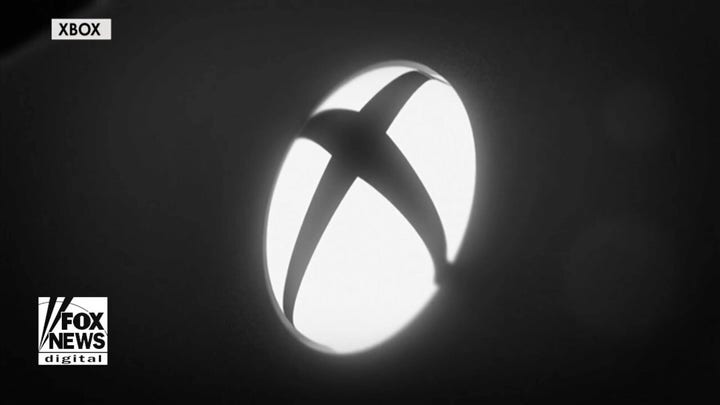 Microsoft Takes on Nintendo In the Handheld Gaming Wars