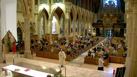 WATCH LIVE: Holy Name Cathedral hosts a Mass after the election of Pope Leo XIV - Fox News