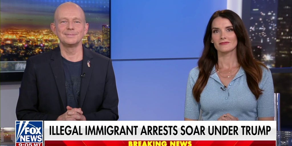Democrats are ‘digging a deeper hole’ with their ‘selective outrage,’ strategist says