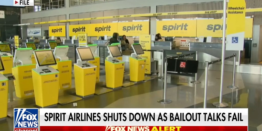 Spirit Airlines shuts down operations after bailout talks White House break down