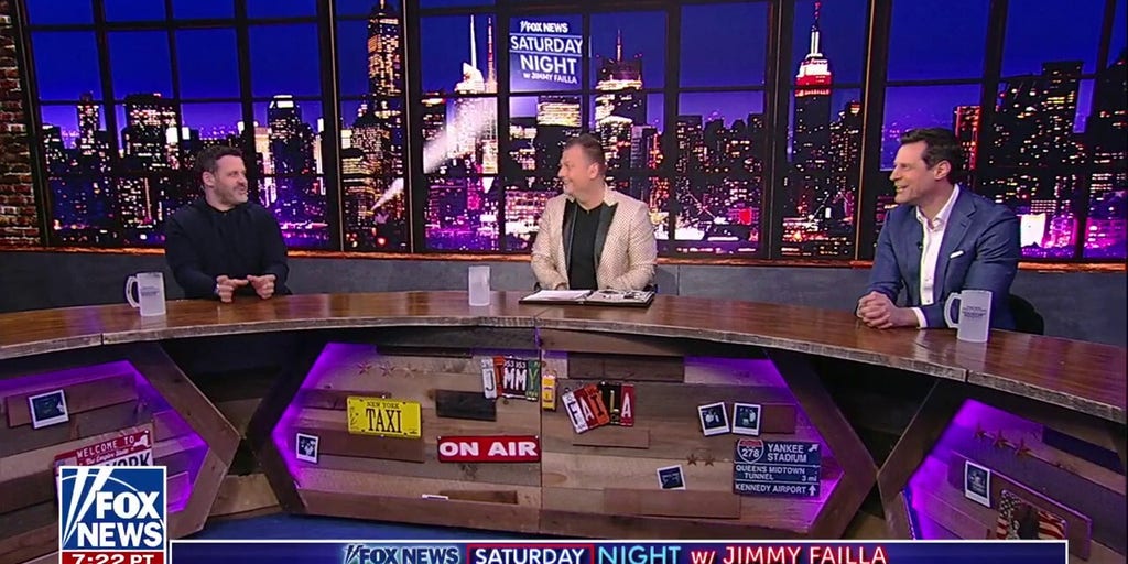 The 'Fox News Saturday Night' Panel Discusses Tim Walz's Phony Tough Guy Act