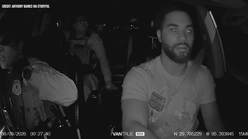 WATCH: Houston Uber driver caught in police chase after officers jump into his car