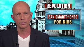 Steve Hilton calls for smartphone ban on children