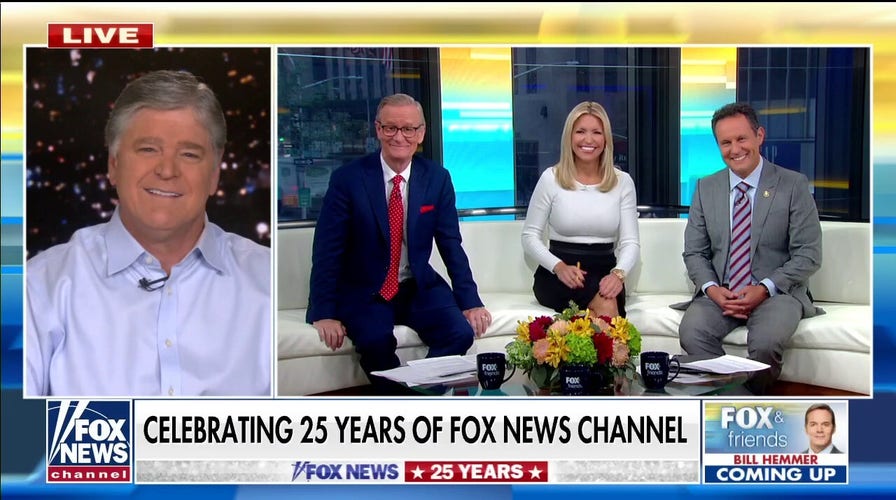 Hannity celebrates 25 years of Fox News on 'Fox & Friends'