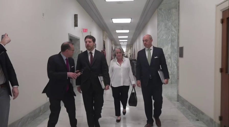 Former NIAID official ignores Fox questions on FOIA controversy