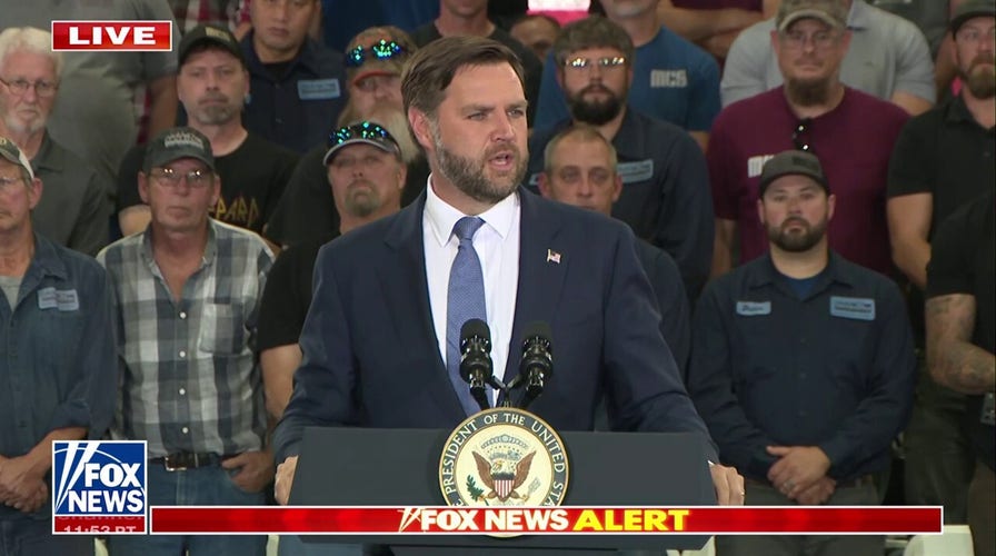 Vance applauds first responders’ ‘great American spirit’ during Minneapolis tragedy, urges prayer for recovering victims
