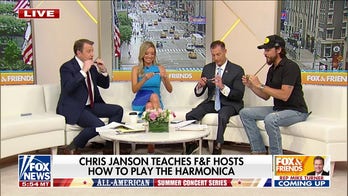 Chris Janson gives harmonica lesson to 'Fox & Friends'
