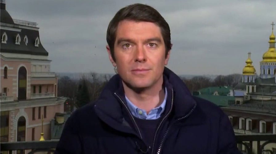 Fox News correspondent Benjamin Hall injured while newsgathering outside Kyiv, Ukraine