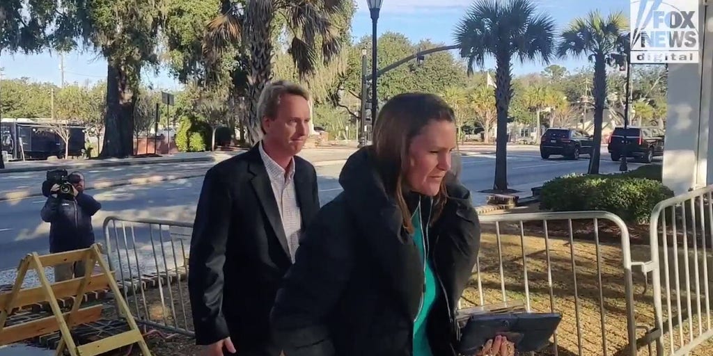 John Marvin Murdaugh arrives at South Carolina courthouse | Fox News Video
