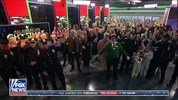 ӣ����Ƶ celebrates an All-American Christmas