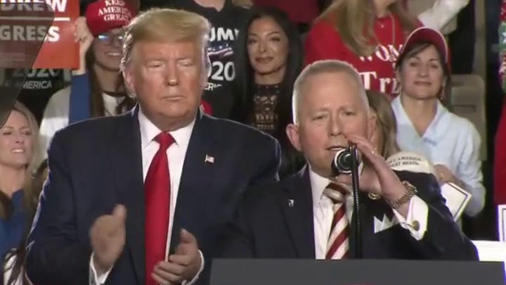 Former Democrat joins Trump at New Jersey rally