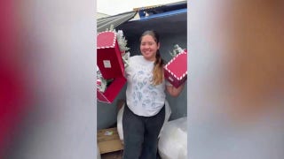 Florida woman saves thousands of dollars by dumpster diving for Christmas decorations - Fox News