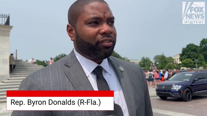 WATCH: Republicans, Democrats trade barbs over whod be to blame in a debt crisis