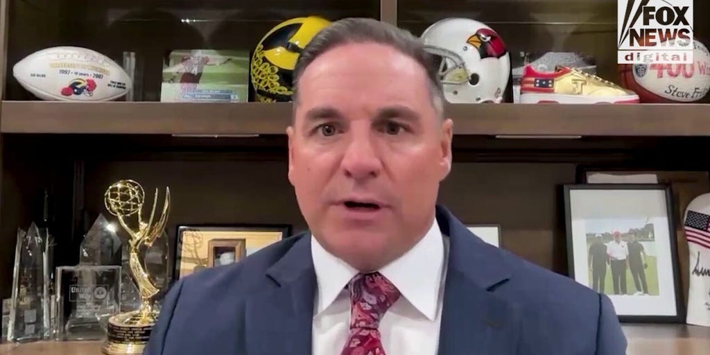 Former NFL kicker Jay Feely launches run for Congress