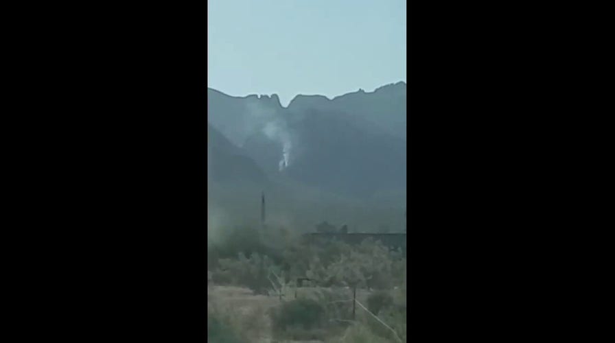 Video shows smoke from plane after crashing in Superstition Mountains
