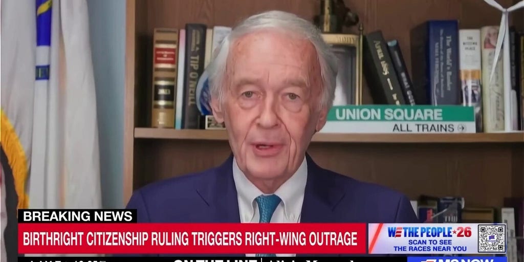 Democratic senator claims GOP 'stole' SCOTUS seats, calls for expansion