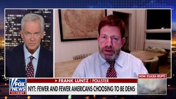 Democrats 'can't wait to vote' in midterm elections despite drop in registrations, pollster explains