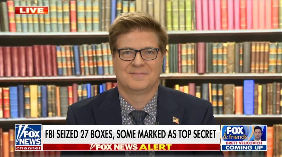 Constitutional attorney on Mar-a-Lago raid: Declassifying government documents is a granted authority of any President 