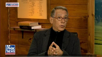 Governments use fear to control: Gavin de Becker 