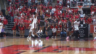 Texas Tech's Donovan Atwell sinks step-back 3-pointer, extending lead over K-State