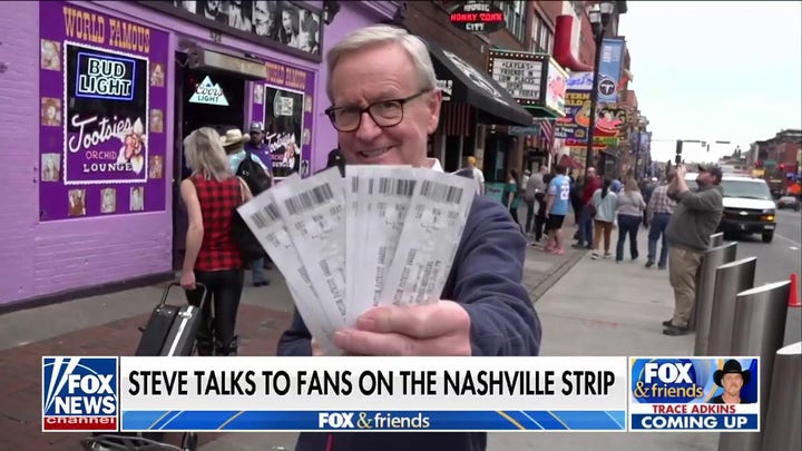 Steve Doocy quizzes FOX fans in Nashville ahead of the Patriot Awards