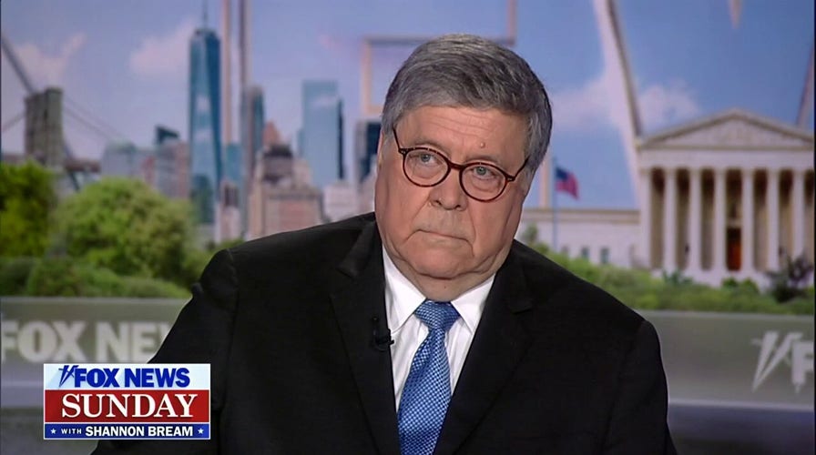 Trump’s federal indictment is ‘very damning’: William Barr