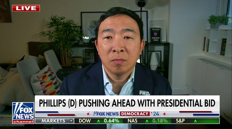 People are just now finding out about Dean Phillips: Andrew Yang