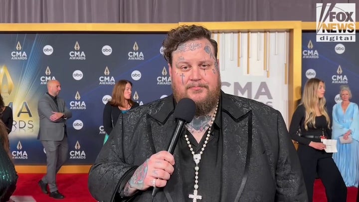 Jelly Roll explains that being 'happier' is his top priority on his weight loss journey