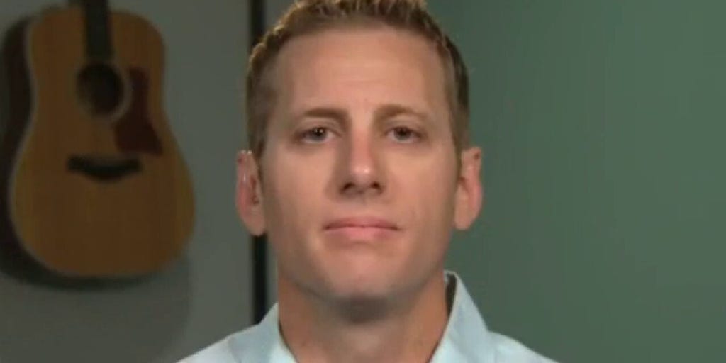 Airline pilot says vaccine mandate is an 'ultimatum' Fox News Video