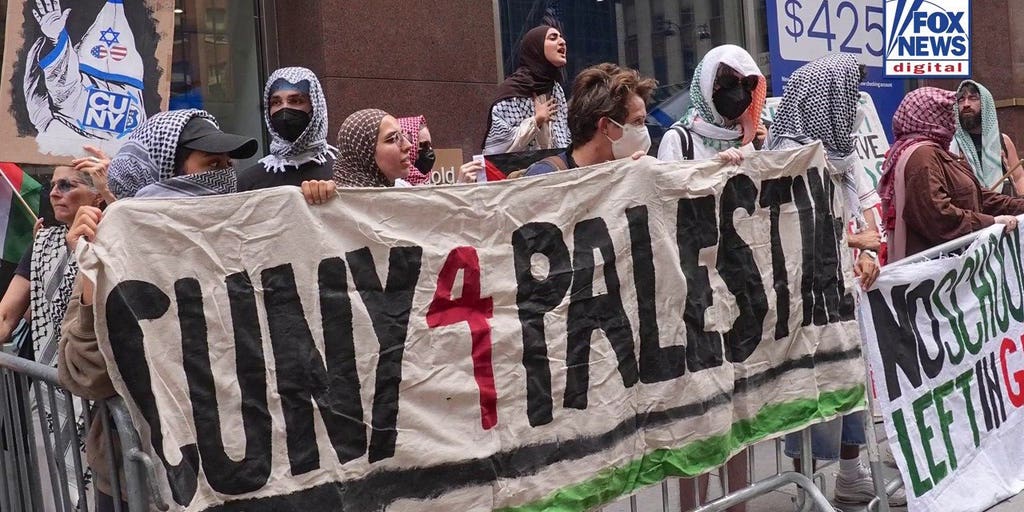 Antisemitism is reshaping college decisions for Jewish students, advocate says | Fox News Video