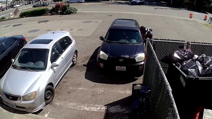 Washington police search for suspect who stole car with toddler inside