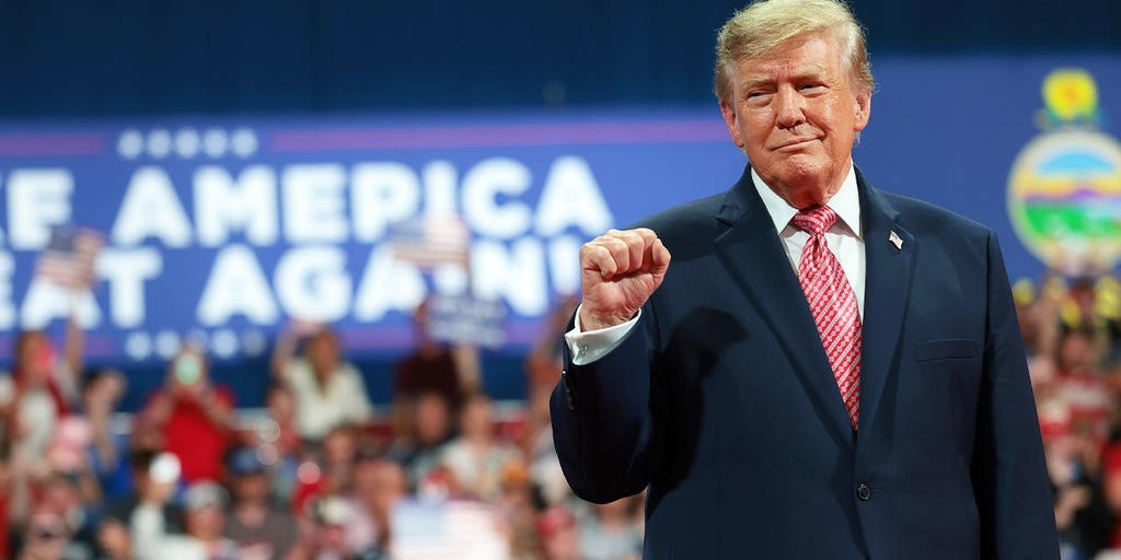 Trump Rally Iowa WATCH LIVE: President Trump speaks at Iowa campaign rally | Fox News Video